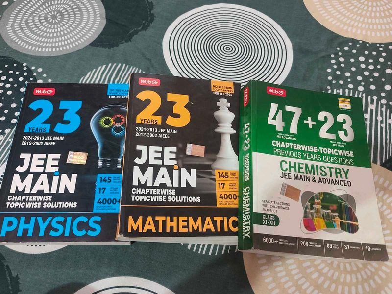 JEE Main &amp; Advanced Physics, Maths, Chemistry Book