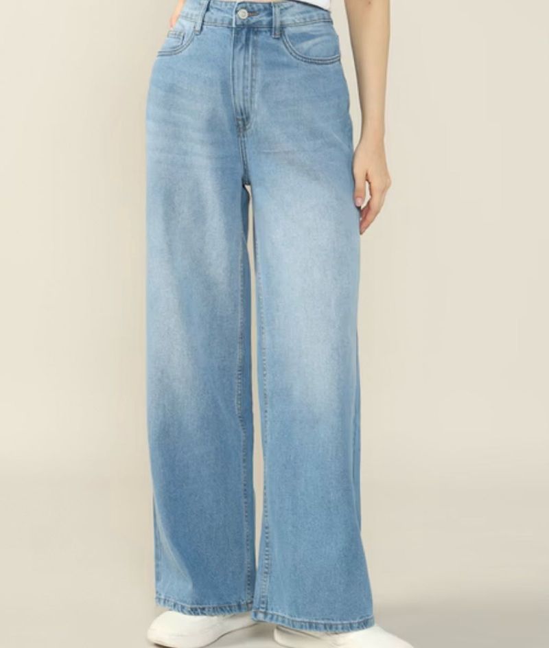 Light Wash Wide Leg Jeans
