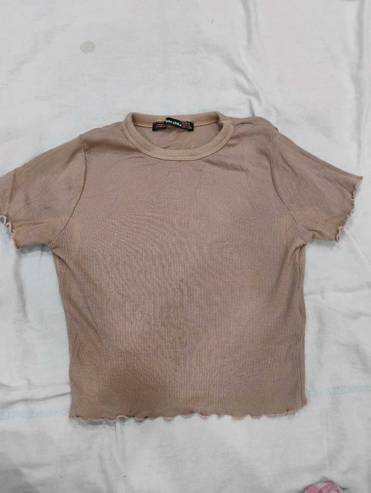 Ribbed Lettuce Hem Crop Top
