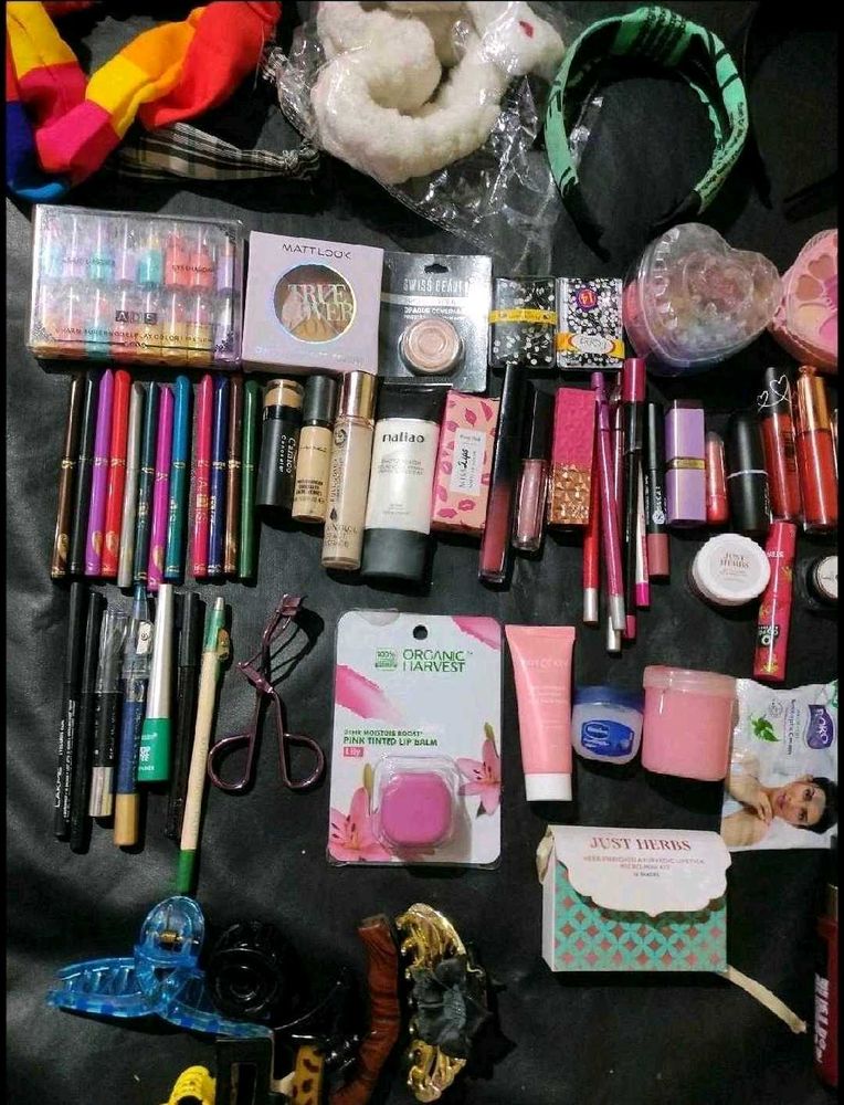 random 2 Product With Freebies