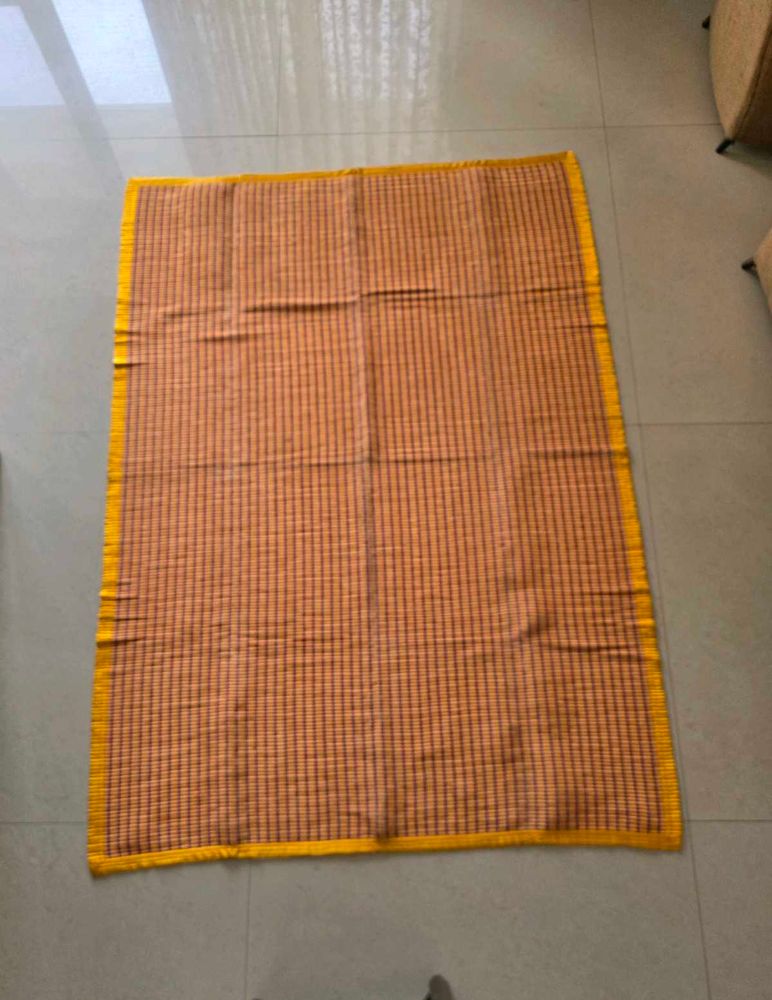 Antique Reversible Mat with Yellow Border