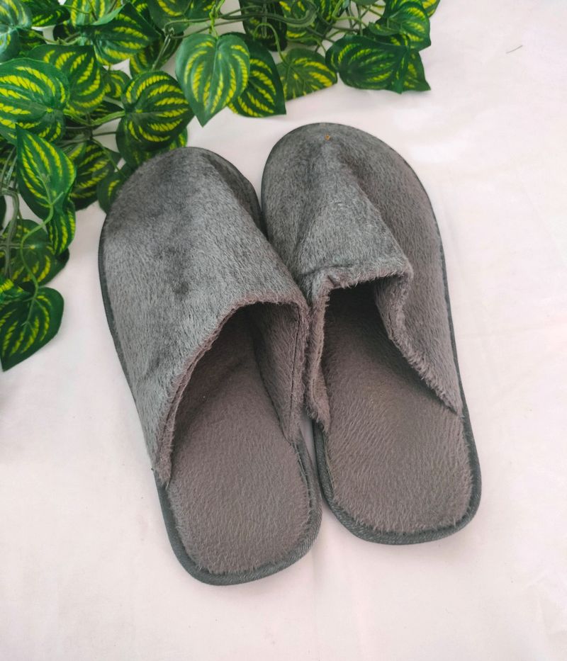 Gray Daily Wear Slippers (Men's)
