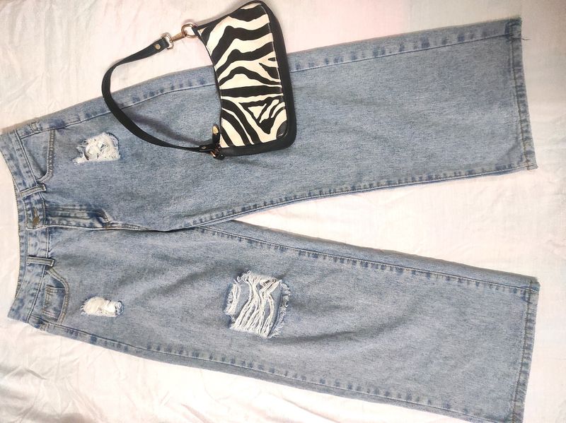 Urbanic Blue Ribbed Jeans 🌷