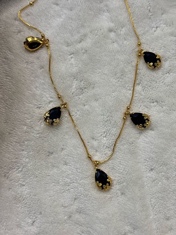 Elegant Gold Chain Necklace with Black Pendants
