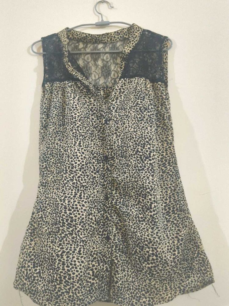 Chic Leopard Print Sleeveless Tunic