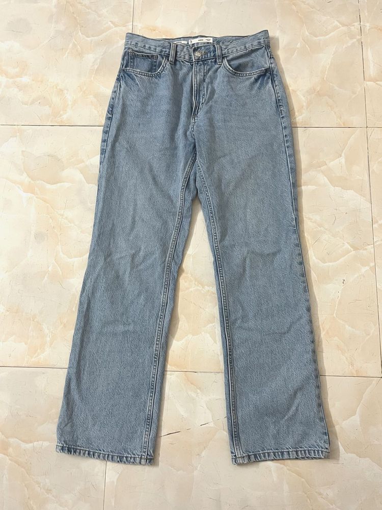 Light Wash straight Leg Jeans