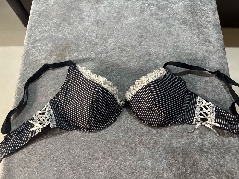 Lace Trim Pinstripe Bra