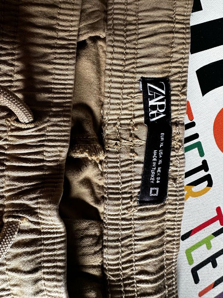 Zara Men's Brown Jogger Pants