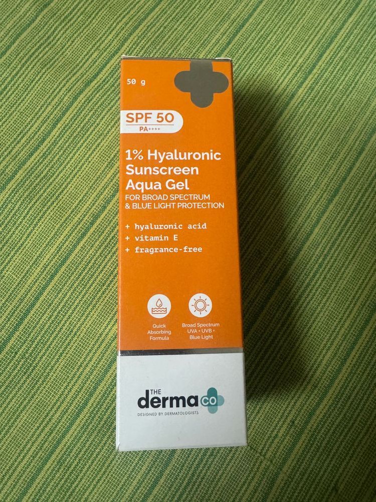 The Derma Co. 1% Hyaluronic Sunscreen Aqua Gel