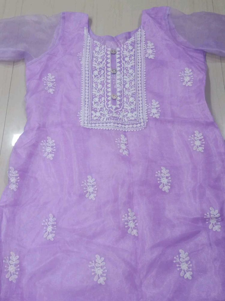 beautiful kurta n dupatta set.