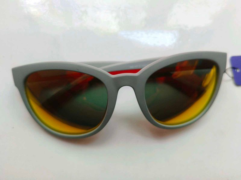 Stylish Cat-Eye Sunglasses