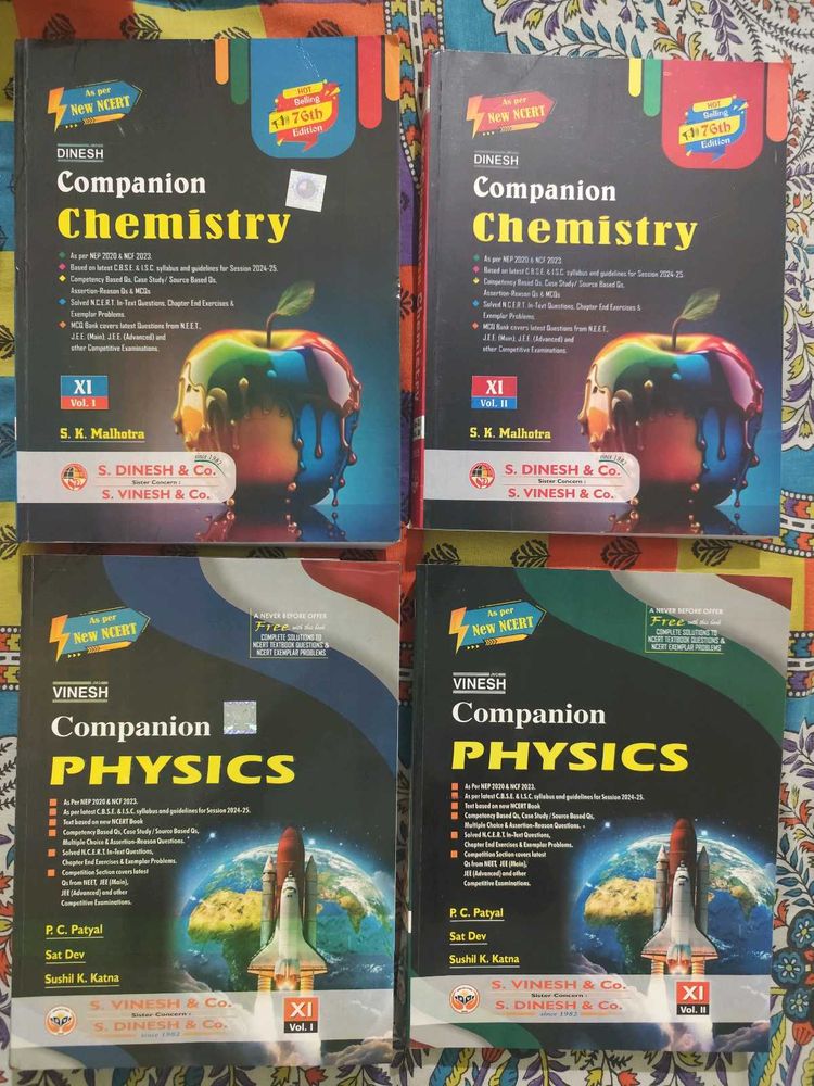 [CLEARANCE SALE] Dinesh Class 11 Chemistry + Physi