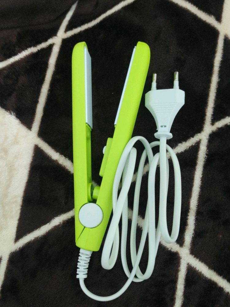 Pocket Size Hair Straightener