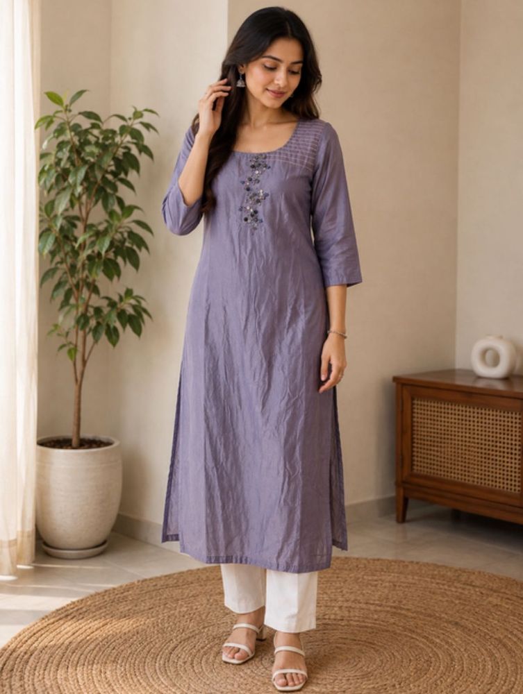 Elegant Lavender Kurta with Embellishments