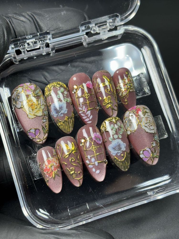 Floral Cateye Press On nails