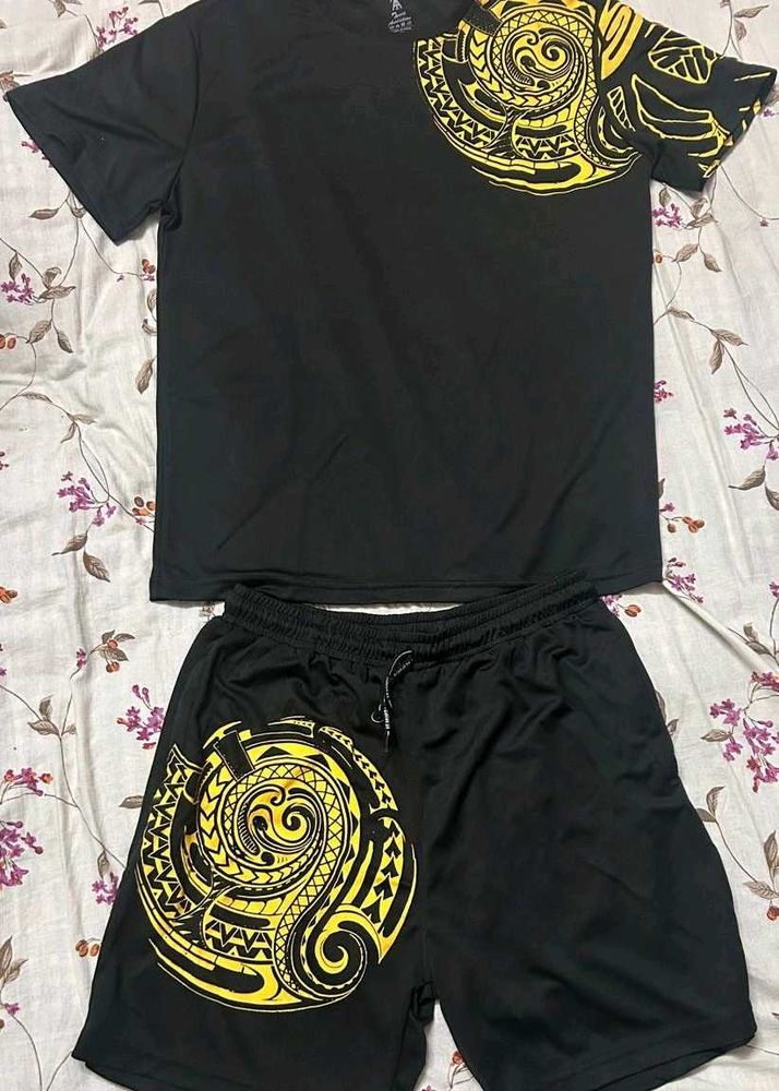 Black &amp; Gold Polynesian Print Activewear Set
