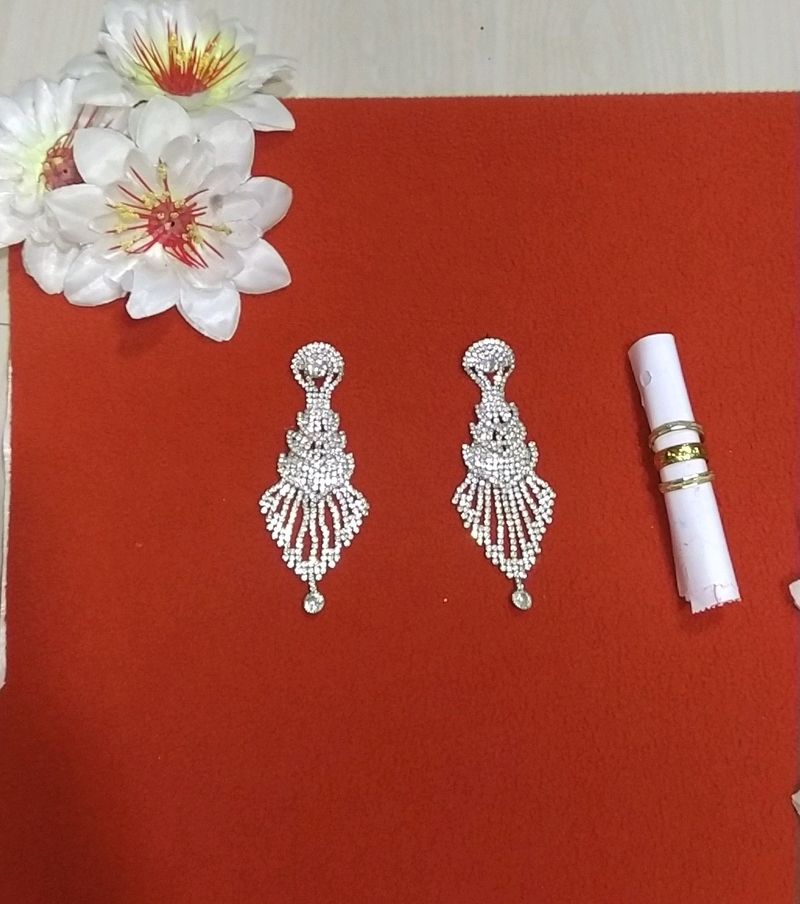 White Stone Wala Earring