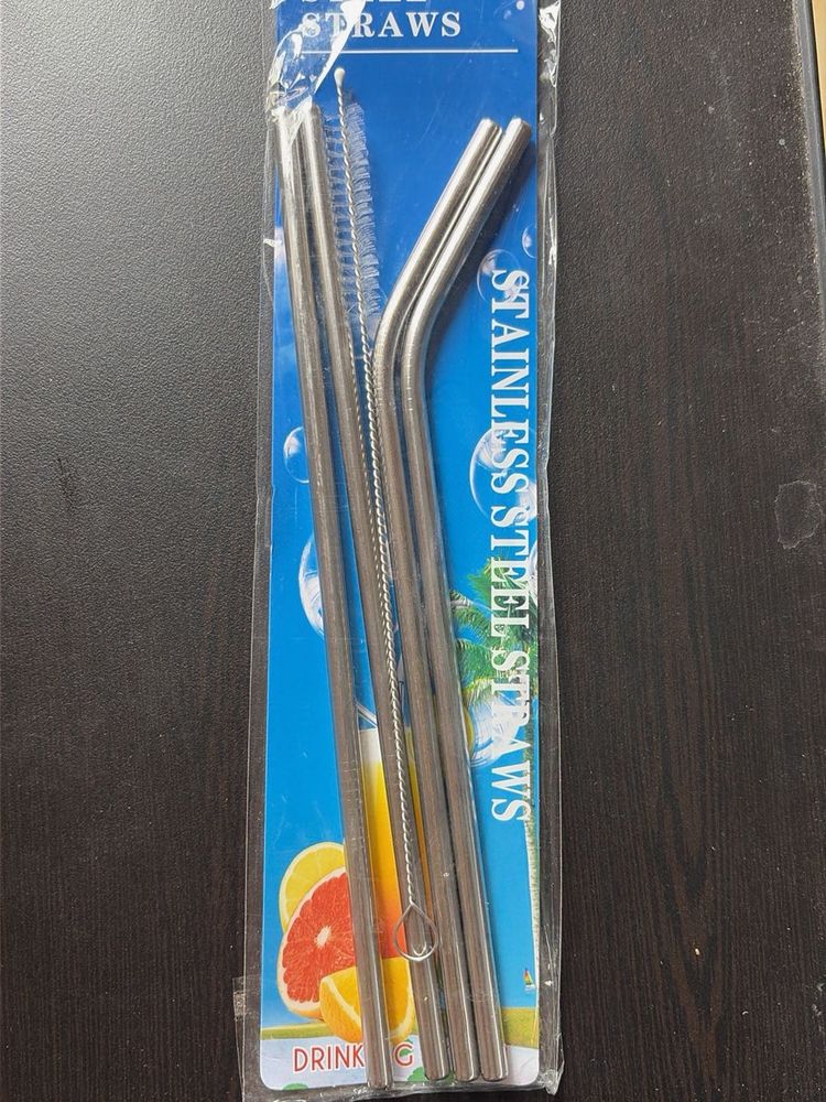 Stainless steel straws - pack of 4 with clea