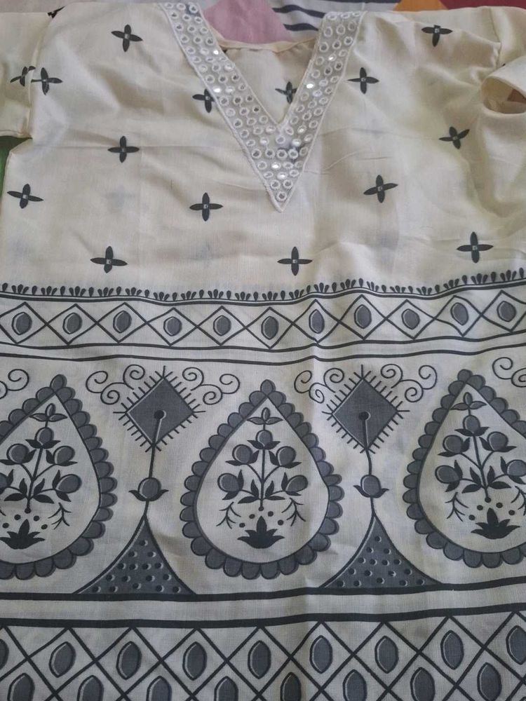 Elegant Cream Kurta with Mirror Work