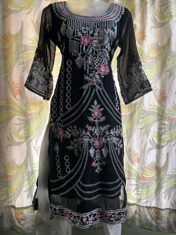 Pakistani Kurti With Pant
