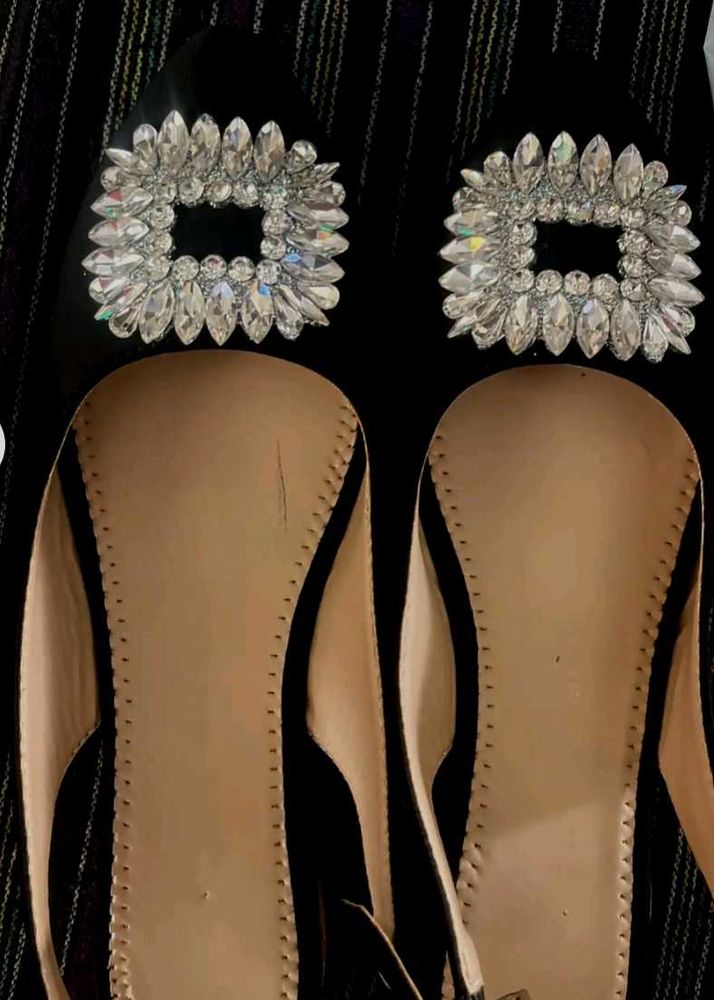 Embellished Flat Sandals
