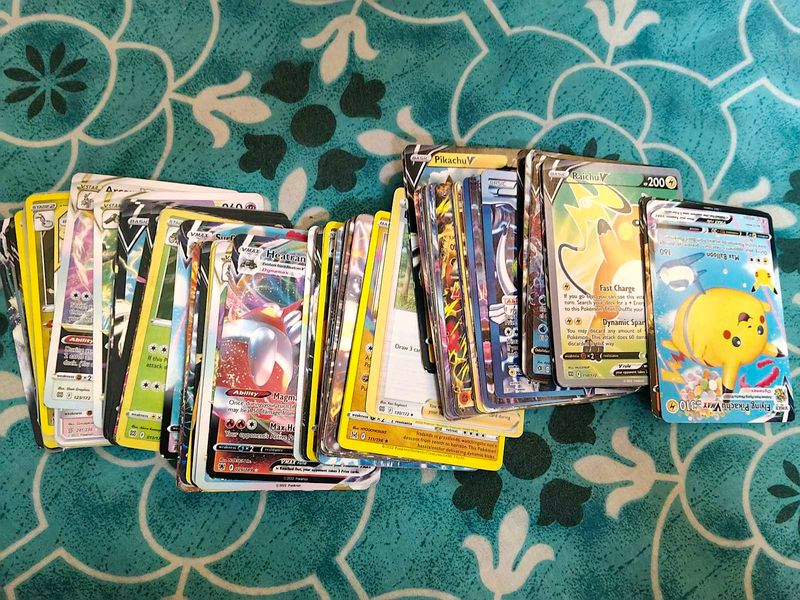 Pokemon Trading Cards Box with 100 pieces