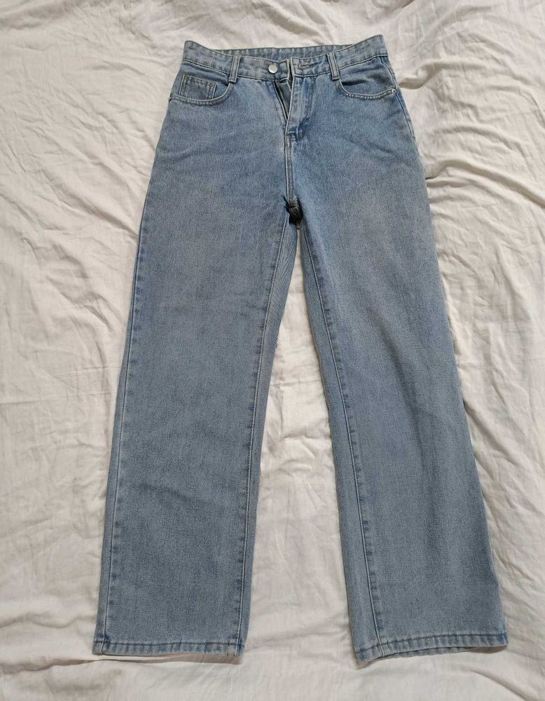 Light Wash Straight Leg Jeans