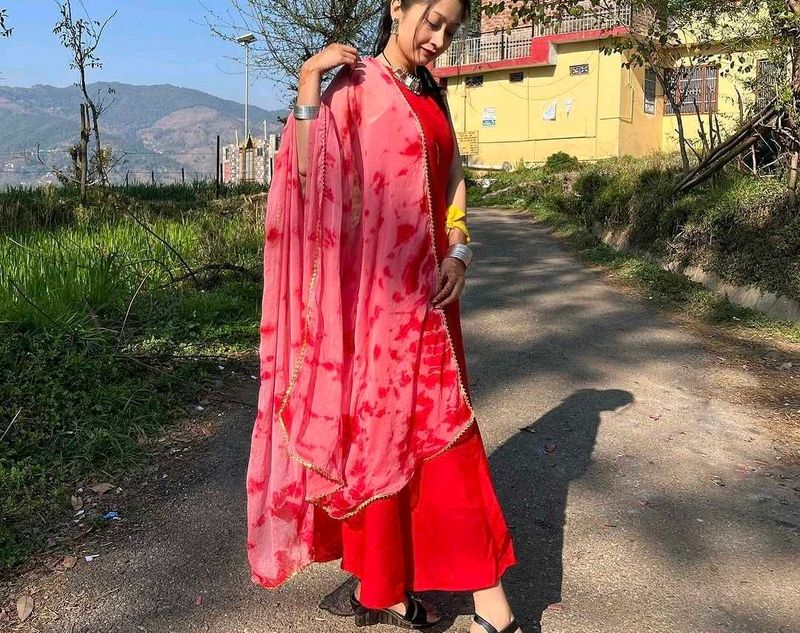 Vibrant Red Kurta Set with die Dupatta