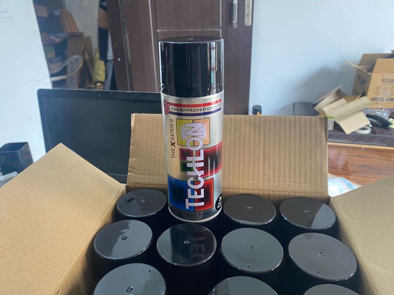 spray paint