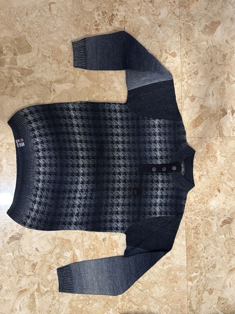 Men's Grey Houndstooth Sweater