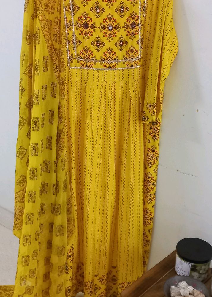 Cotton Nyra Cut Suit
