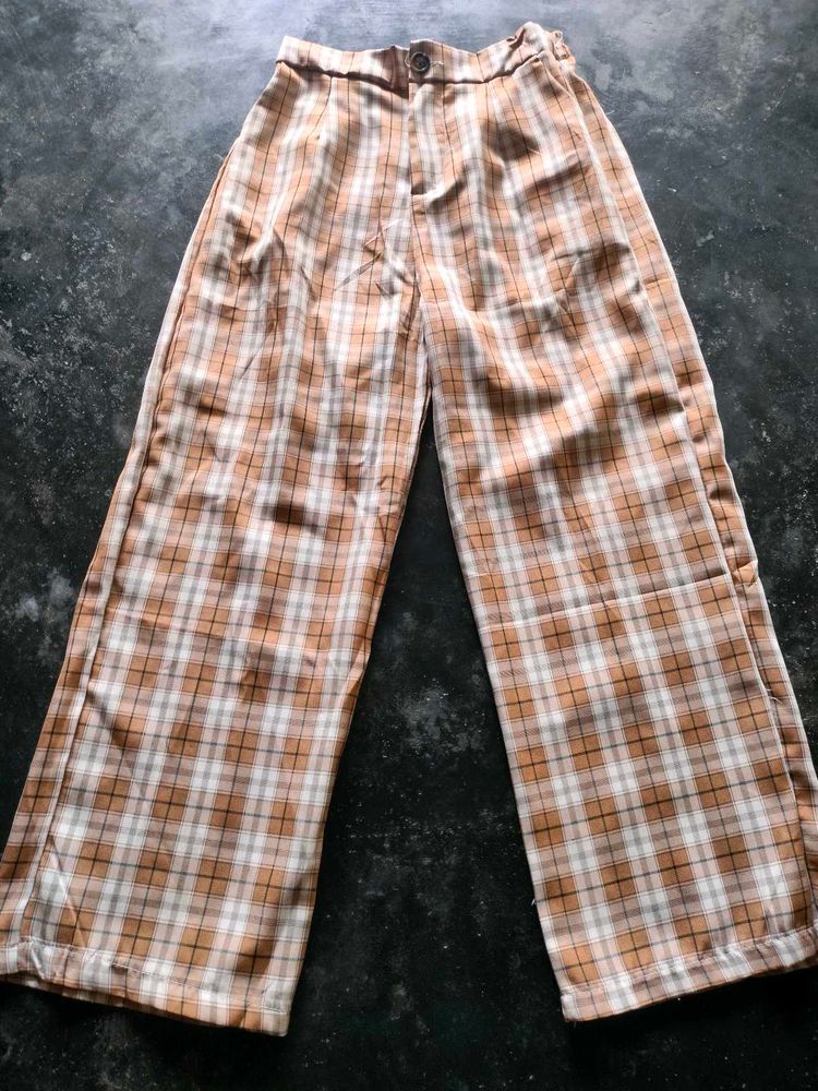 Checkered Wide Leg Pants