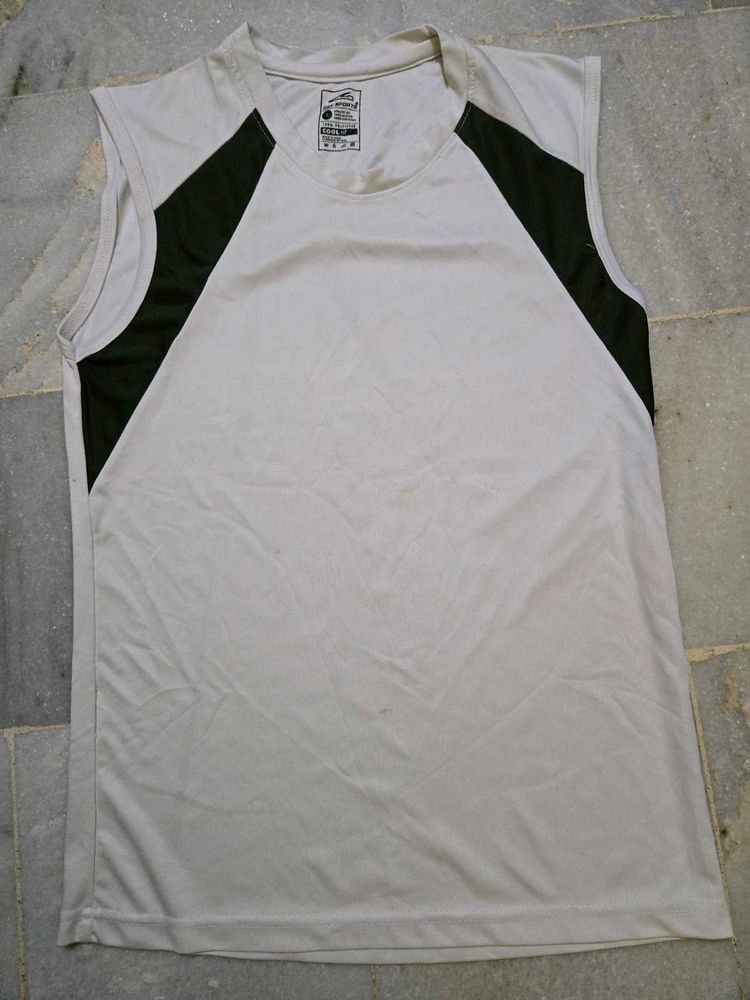 Sleeveless Athletic T-Shirt