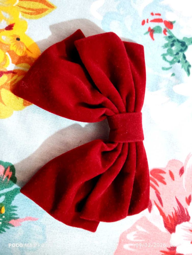 Red Hair Bow Clip and poco m6 pro phone cover