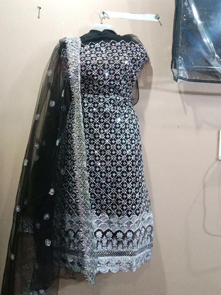Pakistani Suit