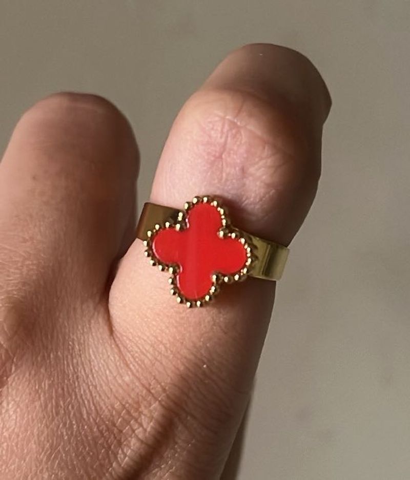 Red Clover Anti Tarnish Ring