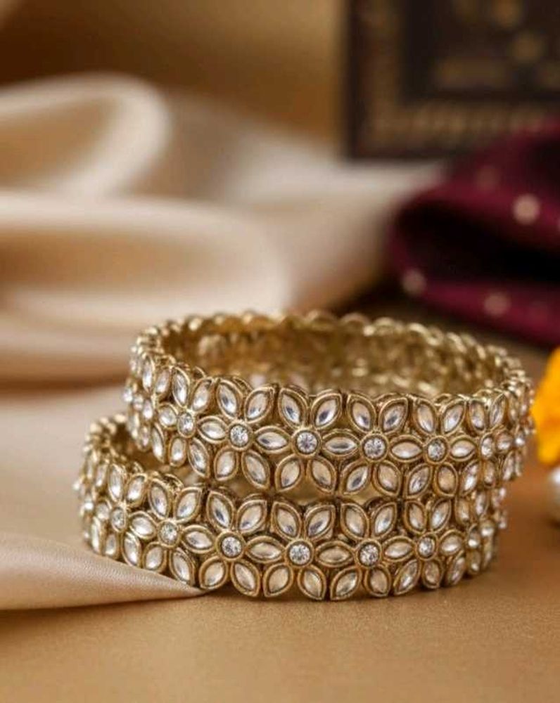 ✨Gold Floral Bangle Set🆕💫