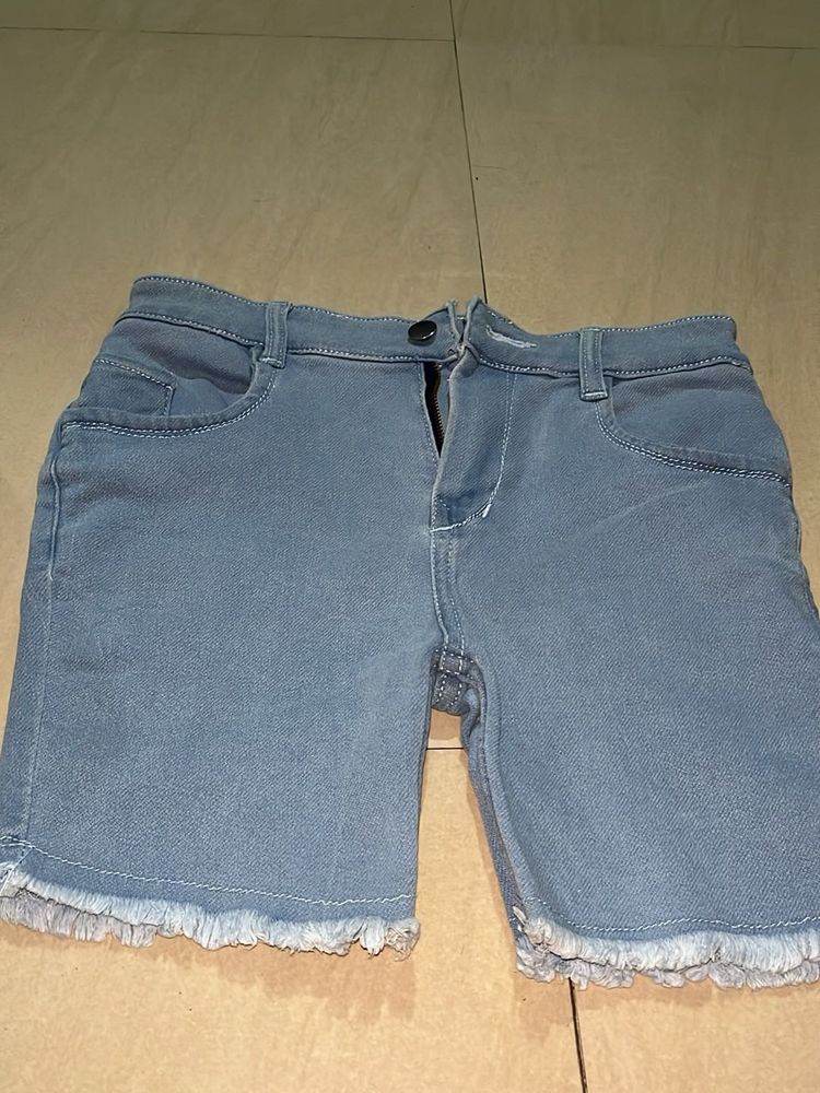 Denim Frayed Hem Shorts