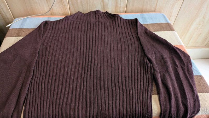 Ribbed Mock Neck Top