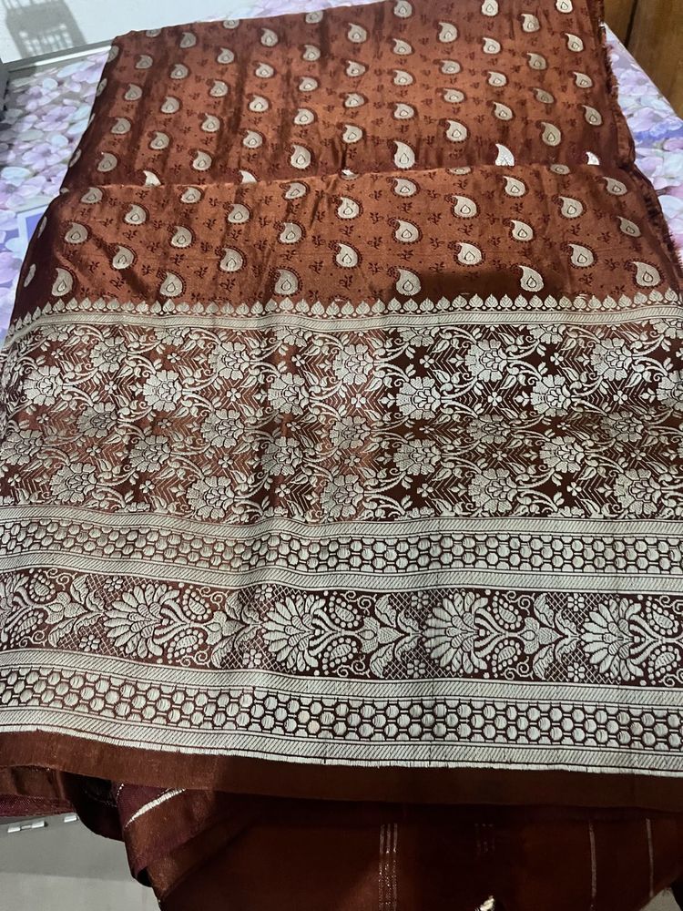 Elegant Paisley Saree