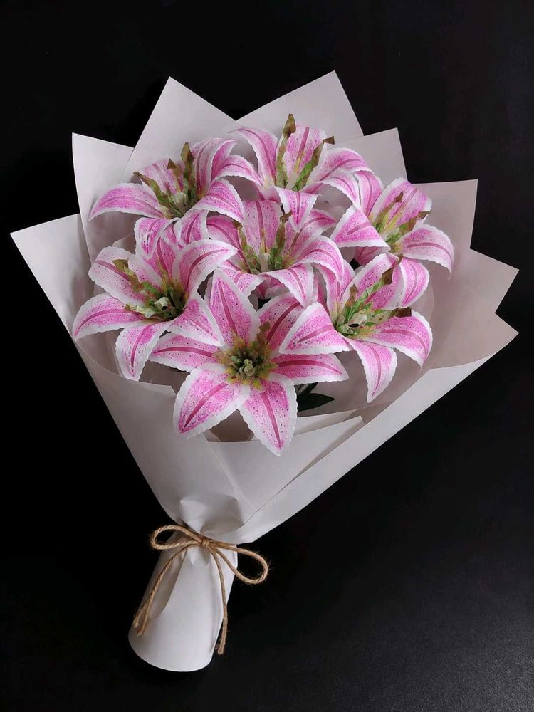 Pink Lily paper Bouquet