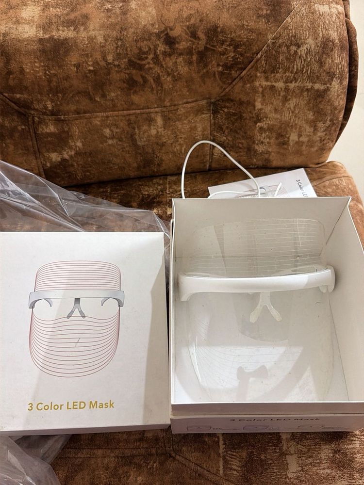 3 Color LED Mask