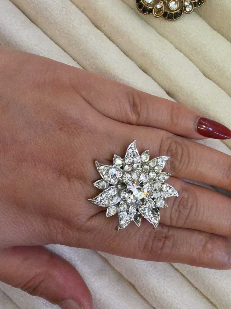 Sparkling Floral Statement Ring
