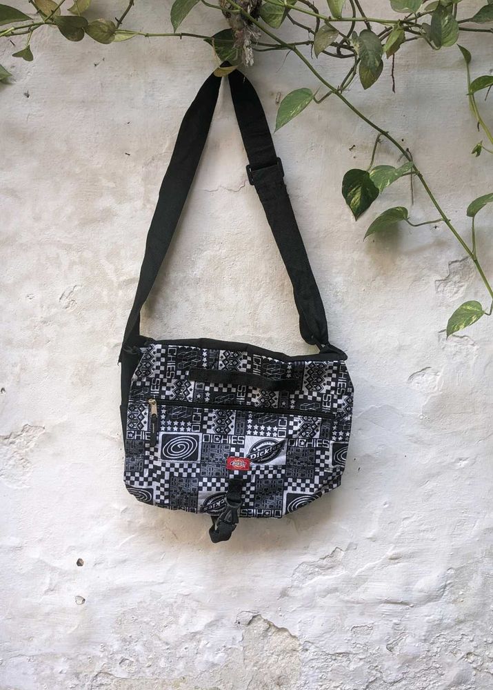 Dickies Messenger Bag