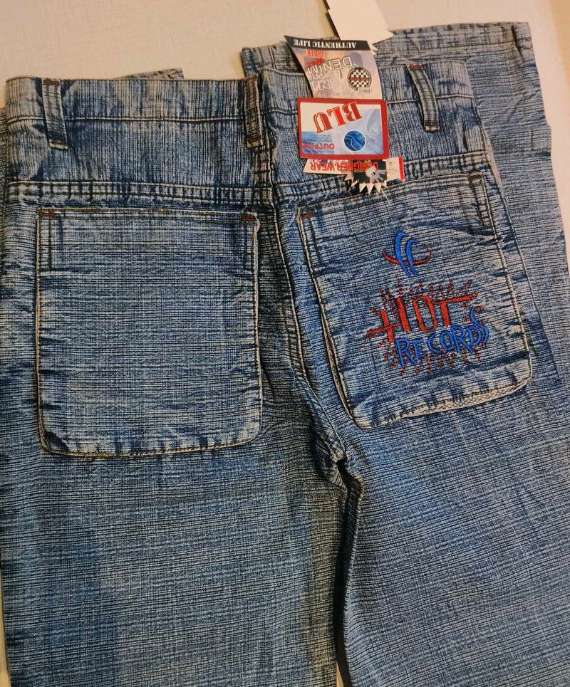 Cross-Hatch Texture &amp;"Hot Records" Back Embroidery