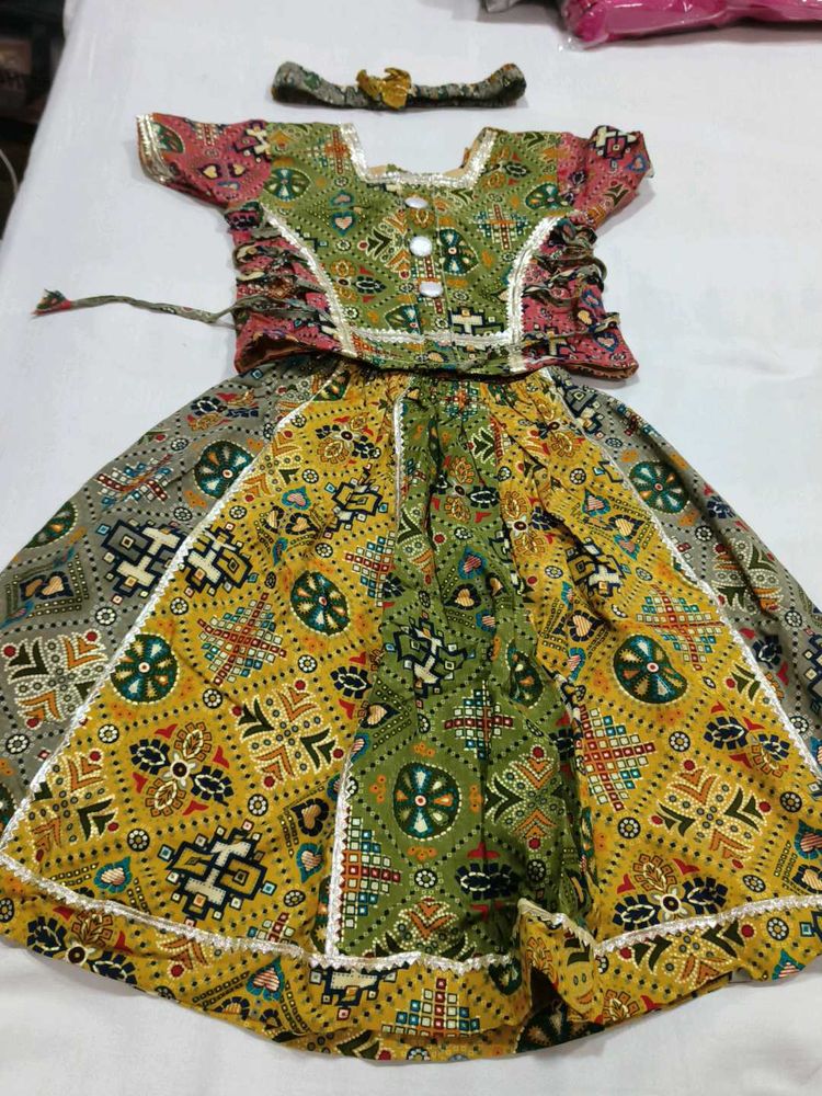 Beautiful Ethnic Lehenga Choli Set with Headband