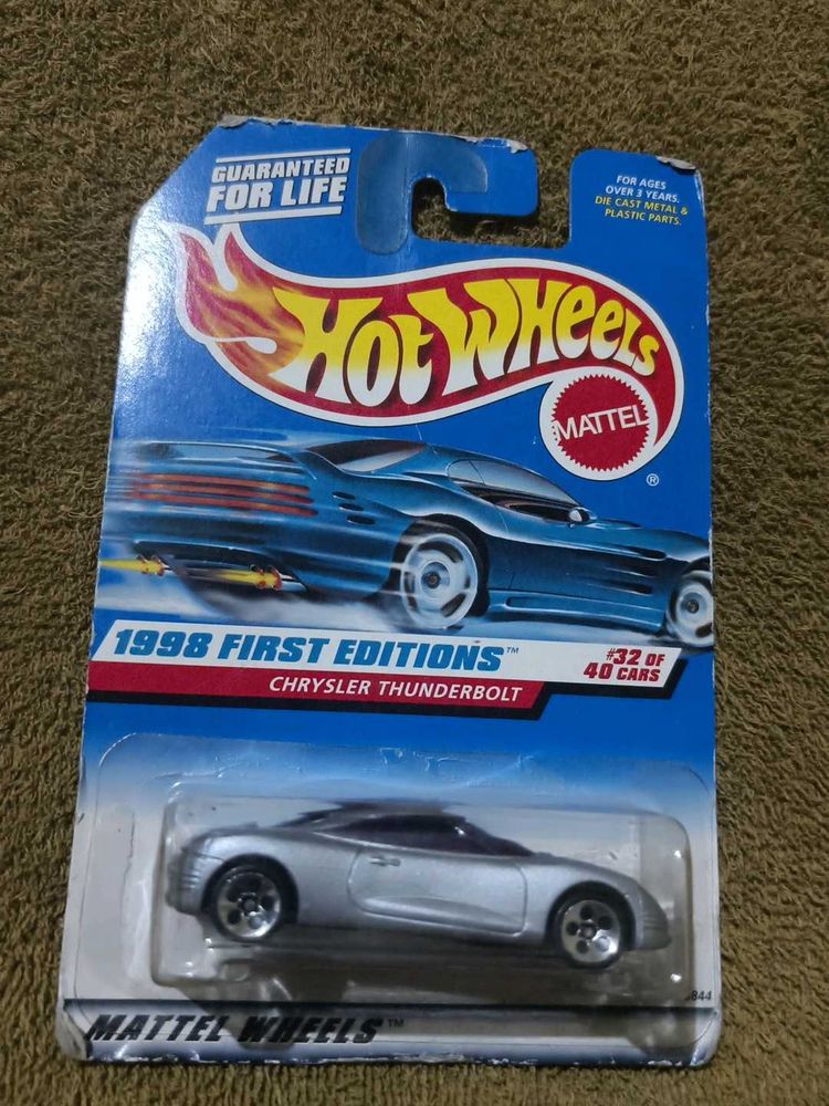 Hot Wheels 1998 First Editions Chrysler Thunderbol