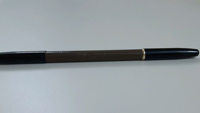 YSL Dessin des Sourcils Eyebrow Pencil