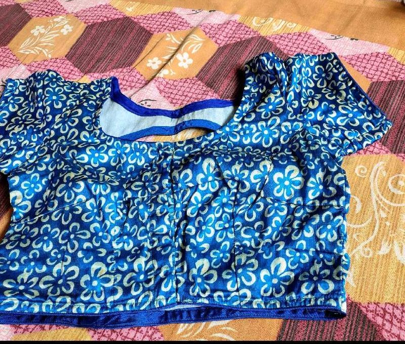 Blue Floral Print Blouse boat neck