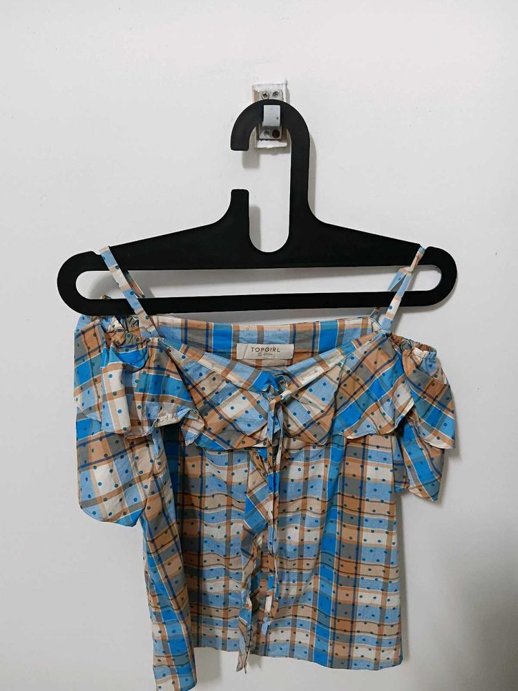 Cute Plaid Off-Shoulder Top